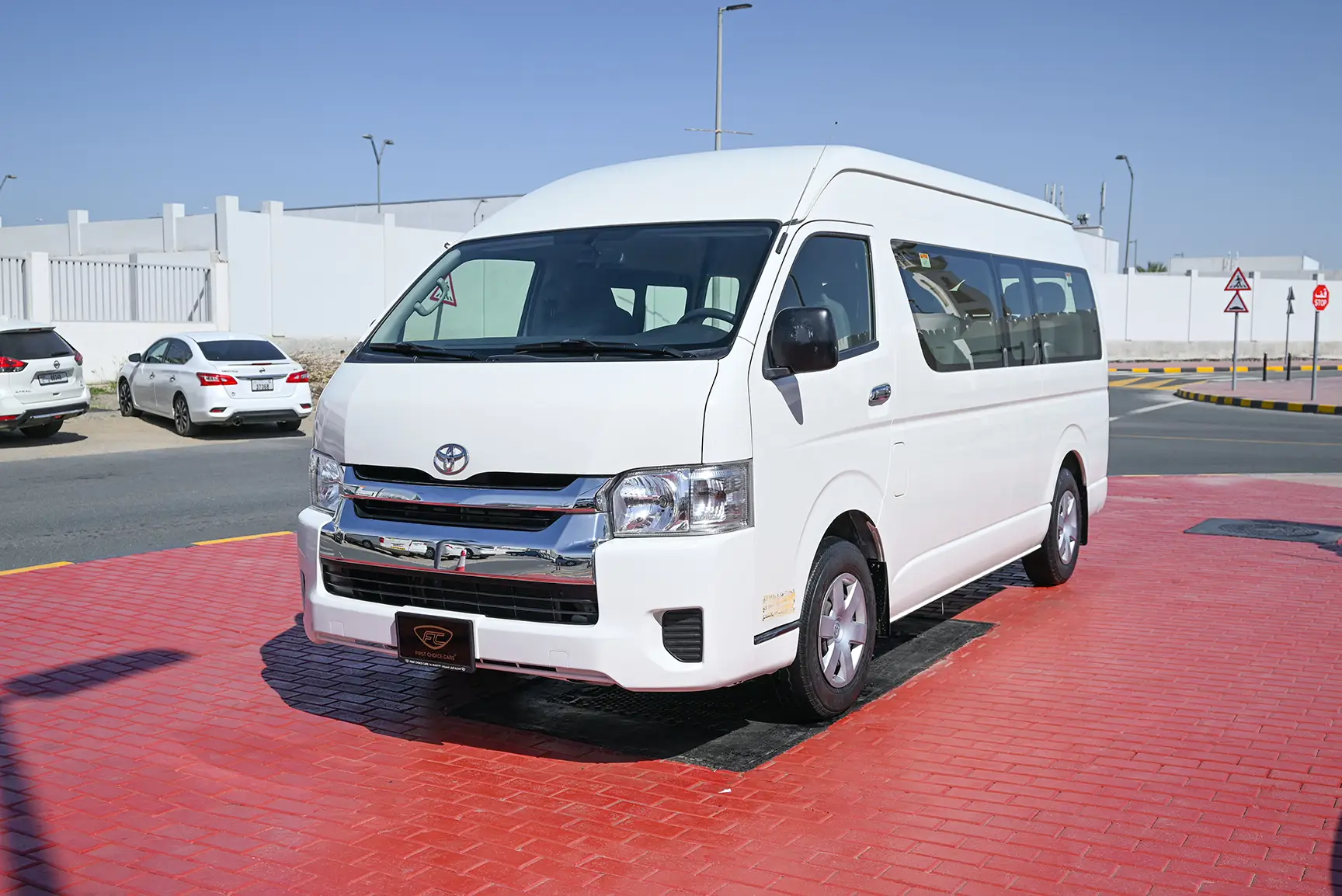 Toyota Hiace Hiace GLX - HIGH ROOF - 13 STR - COMMUTER 2018