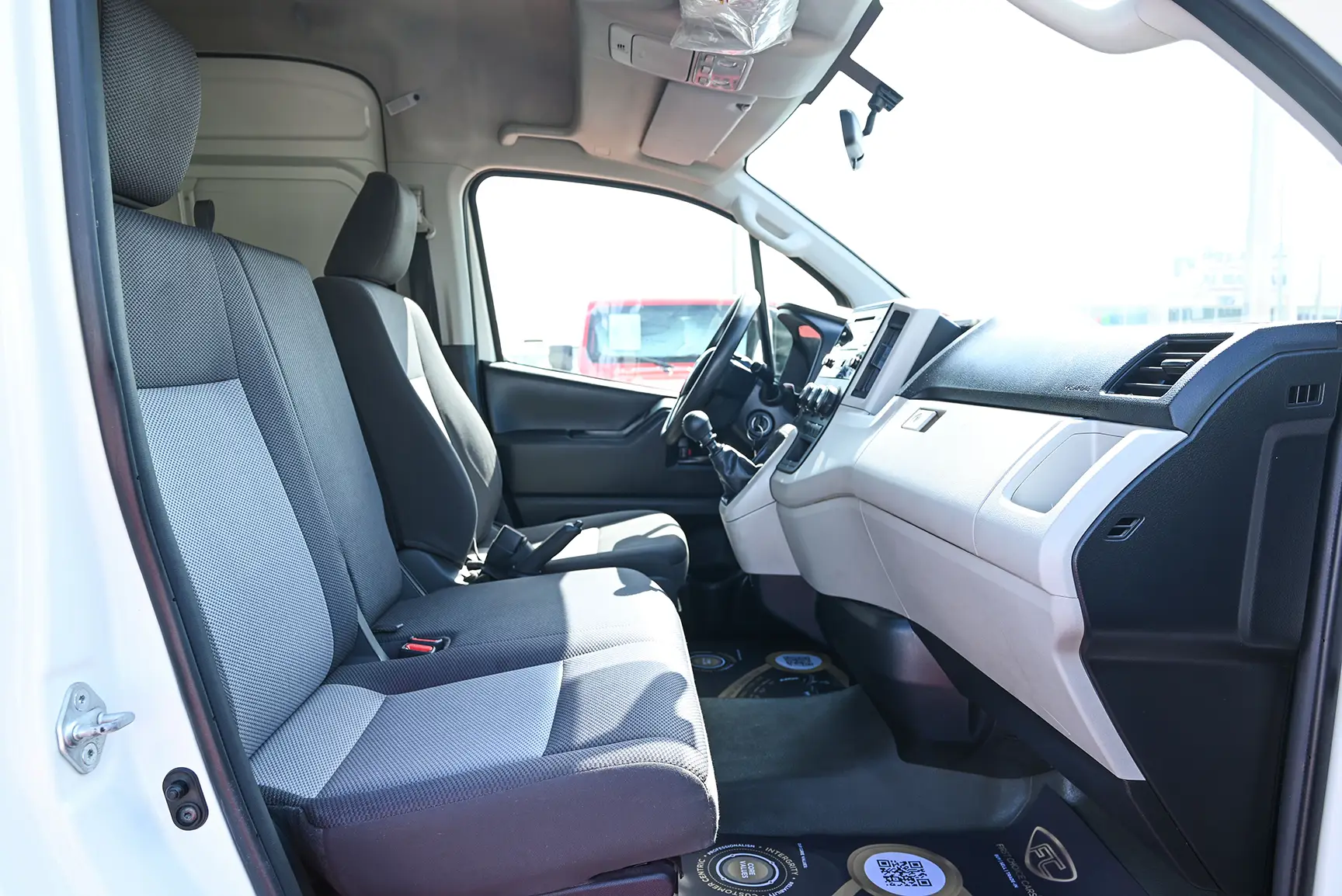 Toyota Hiace Hiace GLS - HIGH ROOF 3 STR 2020
